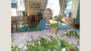 Bexhill care home Residents enjoy floral afternoon